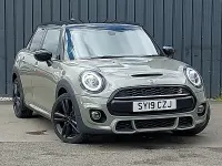 Używany Mini Cooper S Sport 192 KM (141 kW) 2019 Szary Hatchback