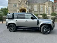 Used Land Rover Defender HSE Dynamic 300 HP (220 kW) 2023 Silicon silver SUV