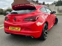 Used Vauxhall Astra GTC 280 HP (205 kW) 2014 Red Hatchback
