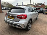 Käytetty Mercedes GLA220 AMG line 177 HP (130 kW) 2017 Hopea Katumaasturi
