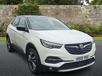 Used Vauxhall Grandland X Sport 130 HP (95 kW) 2019 White SUV