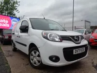 Used Nissan NV250 Tekna 95 HP (69 kW) 2021 White Van