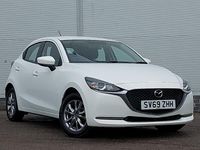 Używany Mazda 2 75 KM (55 kW) 2020 Biały Hatchback