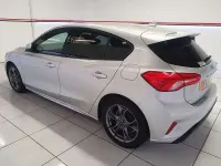 Used Ford Focus ST-Line 125 HP (91 kW) 2021 Silver Hatchback
