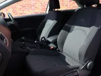 Used Seat Leon SE Technology 110 HP (80 kW) 2015 White Hatchback