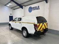 Used Isuzu Pick up 164 HP (120 kW) 2021 White Pickup
