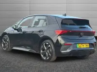 Begagnad Cupra Born e-Boost 169 kW (231 HK) 2024 Svart Halvkombi