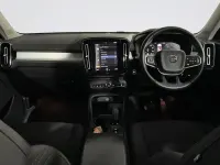 Usado Volvo XC40 Momentum 150 CV (110 kW) 2020 Negro SUV