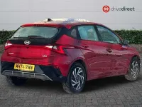 Usado Hyundai i20 Advanced 100 CV (73 kW) 2025 Rojo Utilitario