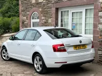 Used Skoda Octavia SE Drive 2019 White Hatchback