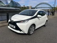 Used Toyota Aygo X-play 69 HP (50 kW) 2016 White Hatchback