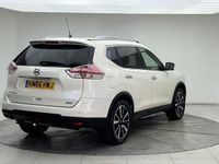 Used Nissan X-Trail N-Vision 130 HP (95 kW) 2016 White SUV