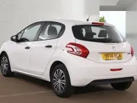 Used Peugeot 208 Access 68 HP (50 kW) 2014 White Hatchback