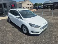 Used Ford Focus Zetec 120 HP (88 kW) 2017 White Hatchback