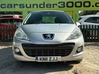 Used Peugeot 207 Active 95 HP (69 kW) 2011 Silver Hatchback