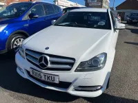 Używany Mercedes C220 Executive 170 KM (125 kW) 2015 Biały Coupe
