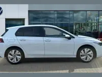 Used VW Golf VIII Match 147 HP (108 kW) 2024 White Hatchback