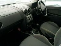 Used Ford Fusion 67 HP (49 kW) 2004 Estate