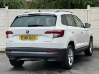 Used Skoda Karoq SE 115 HP (84 kW) 2018 White SUV