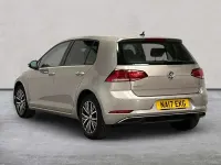 Used VW Golf VII SE 123 HP (90 kW) 2017 Silver Hatchback