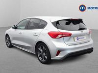 Begagnad Ford Focus ST-Line 125 HK (91 kW) 2019 Silver Halvkombi