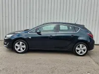 Used Vauxhall Astra SRi 2014 Green Hatchback