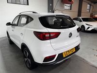 Used MG ZS Exclusive 105 kW (143 HP) 2021 White Hatchback