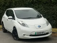 Used Nissan Leaf Acenta 80 kW (109 HP) 2015 White Hatchback