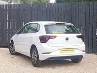 Used VW Polo Life 95 HP (69 kW) 2024 White Hatchback