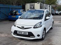 Used Toyota Aygo Style 68 HP (50 kW) 2014 White Hatchback