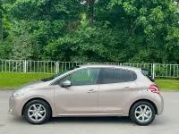 Used Peugeot 208 Allure 68 HP (50 kW) 2013 Pink Hatchback