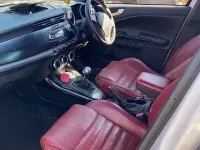 Begagnad Alfa Romeo Giulietta Veloce 2011 Vit Halvkombi