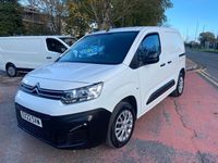 Used Citroën Berlingo PureTech 110 HP (80 kW) 2022 White MPV
