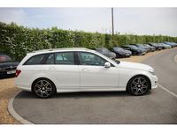 Begagnad Mercedes C220 AMG 2013 Vit Kombi