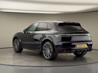 Used Porsche Macan Turbo 441 HP (324 kW) 2020 Black SUV