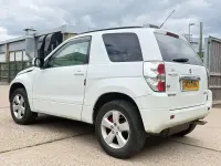 Usado Suzuki Grand Vitara SZ4 169 HP (124 kW) 2010 Branco SUV