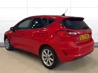 Usado Ford Fiesta Trend 101 CV (74 kW) 2022 Rojo Utilitario