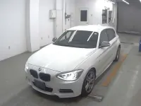 Used BMW M135 Comfort Edition 316 HP (232 kW) 2013 White Hatchback