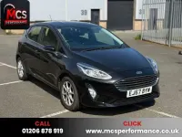Usado Ford Fiesta Zetec 100 HP (73 kW) 2017 Preto Citadino