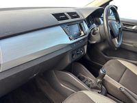 Used Skoda Fabia SE 90 HP (66 kW) 2017 White Estate