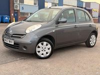 Begagnad Nissan Micra 2007 Grå Halvkombi