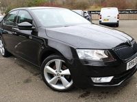Begagnad Skoda Octavia Elegance 2015 Svart Halvkombi