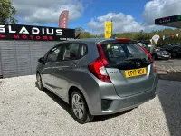 Second-hand Honda Jazz SE 102 CP (75 kW) 2017 Argintiu Hatchback