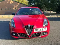 Used Alfa Romeo Giulietta Edizione Speciale 150 HP (110 kW) 2016 Red Hatchback
