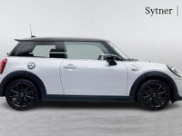 Used Mini Cooper S Classic 189 HP (139 kW) 2019 Silver Hatchback