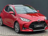 Used Toyota Yaris Hybrid 113 HP (83 kW) 2022 Red Hatchback