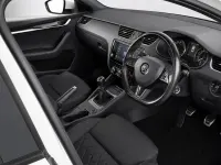 Używany Skoda Octavia vRS 230 KM (169 kW) 2018 Biały Hatchback