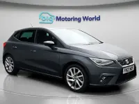 Usado Seat Ibiza FR 80 HP (58 kW) 2023 Cinzento Citadino