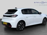Nouă Peugeot e-208 Allure 113 kW (154 CP) 2026 Alb Hatchback