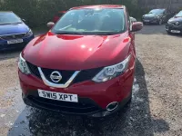 Used Nissan Qashqai Acenta 115 HP (84 kW) 2015 Red SUV